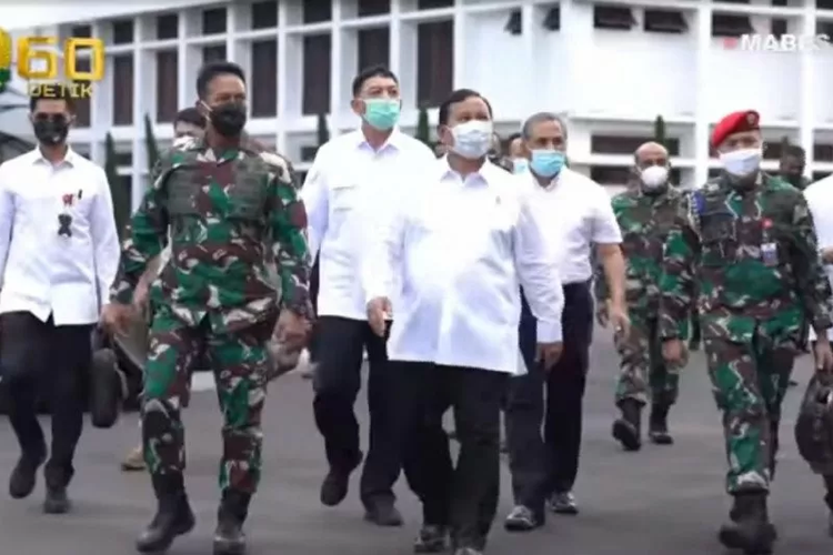 Datangi Markas Besar TNI AD, Prabowo Subianto: Sumber Hukum Tertinggi ...