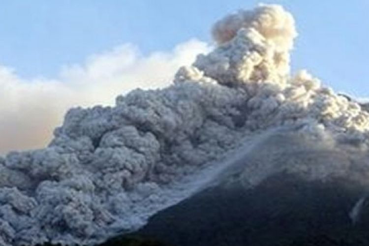 Dua Bulan Seribu Lebih Warga Mengungsi, Gunung Merapi ...