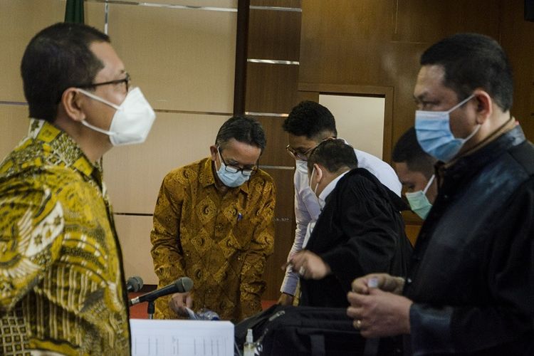 Mantan Dirut PT Dirgantara Indonesia Budi Santoso Dituntut 5 Tahun Plus Denda Rp 500 Juta