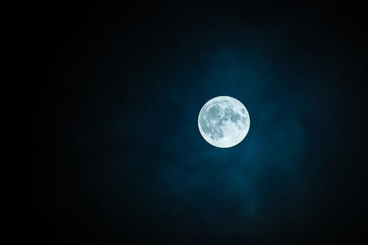 April 2021 purnama bulan Mengamati Bulan