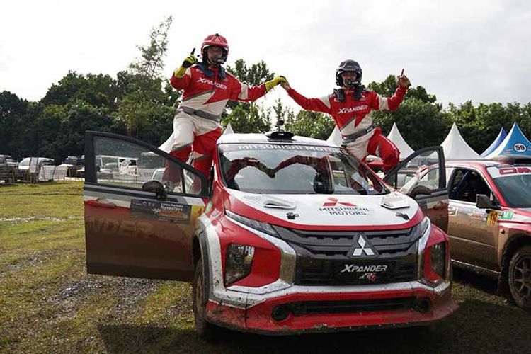 Xpander Besutan Rifat Sungkar Juara Sport Rally 2021