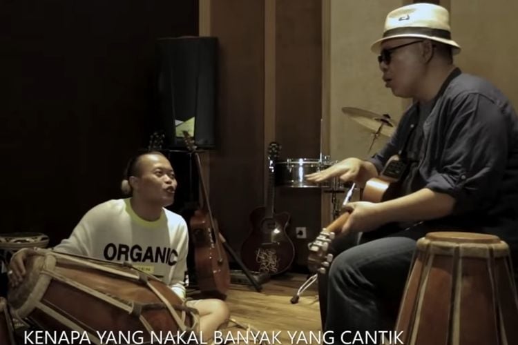 Komedian Sule Merilis Video Musik Runtah Bersama Penyanyi Senior Doel Sumbang Berikut Lirik Dan Chordnya Aksara Jabar