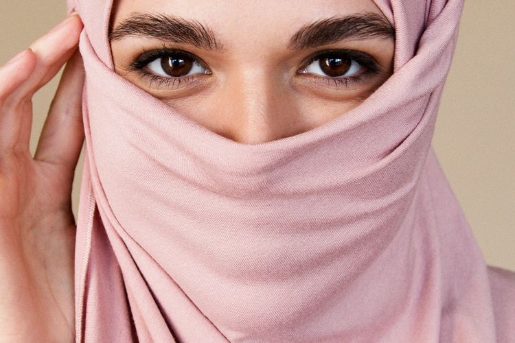 Enam Sifat  Wanita  Muslimah yang Harus Dihindari Jurnal Medan