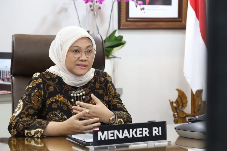 Menaker Ida Fauziyah Minta Manajemen Giant Tak Phk Pekerja Jurnal Medan<script async src=
