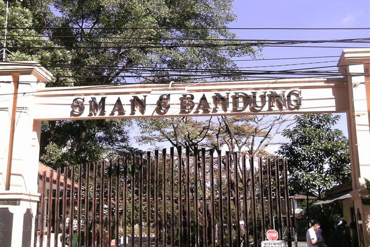 Daftar 10 SMA Terbaik Di Bandung Berdasarkan Nilai UTBK 2020, Sekolah ...