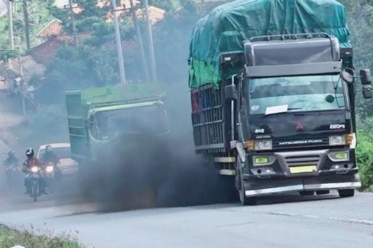 Kurangi Emisi Karbon, Pemerintah Menargetkan Kendaraan Listrik Akan ...