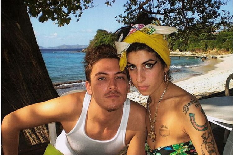 Sepuluh Tahun Mengenang Amy Winehouse Tyler James Penyebab Kematian Sahabatnya Adalah Ketenaran Kabar Wonosobo
