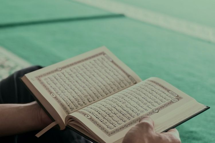 Surah An Nisa Ayat 136 Arab Latin Terjemahan Beserta Kandungannya Ringtimes Bali