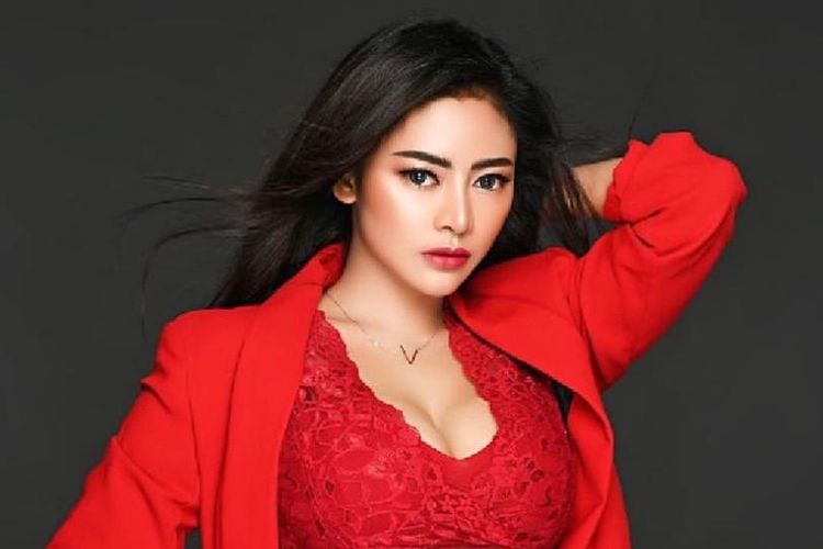 Profil Lengkap Vitalia Sesha Mantan Model Majalah Dewasa yang Kerap Dicap S...