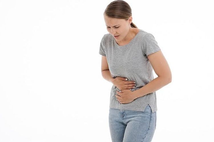 Symptoms of Stomach Acid and How to Treat it at Home, Among them By Consuming It