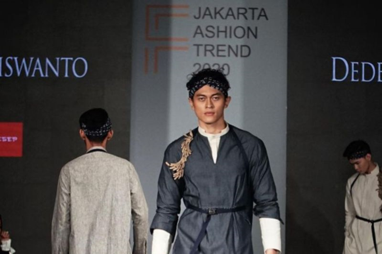 Jakarta Fashion Trend 2022 Gotong Tema Sinergi Antara 'Fashion' & 'Art ...