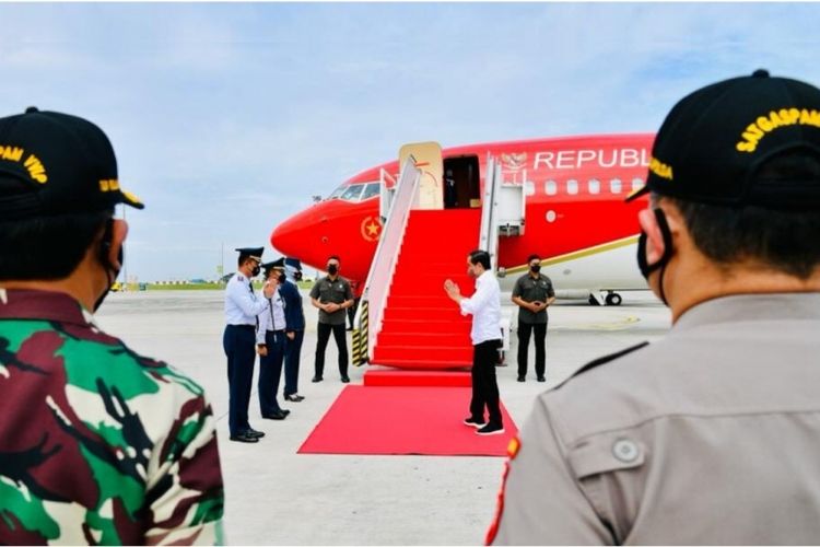 Terbang ke Sulawesi, Jokowi Dijadwalkan Tinjau Vaksinasi Covid-19