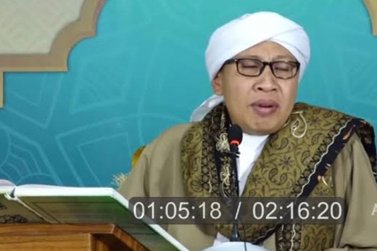 Sandal Tertukar Di Masjid Bolehkah Sengaja Pakai Milik Orang Lain Buya Yahya Hukumnya