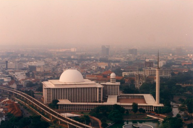 Inilah 5 Masjid Bersejarah Di Indonesia Dengan Arsitektur Megah Dan