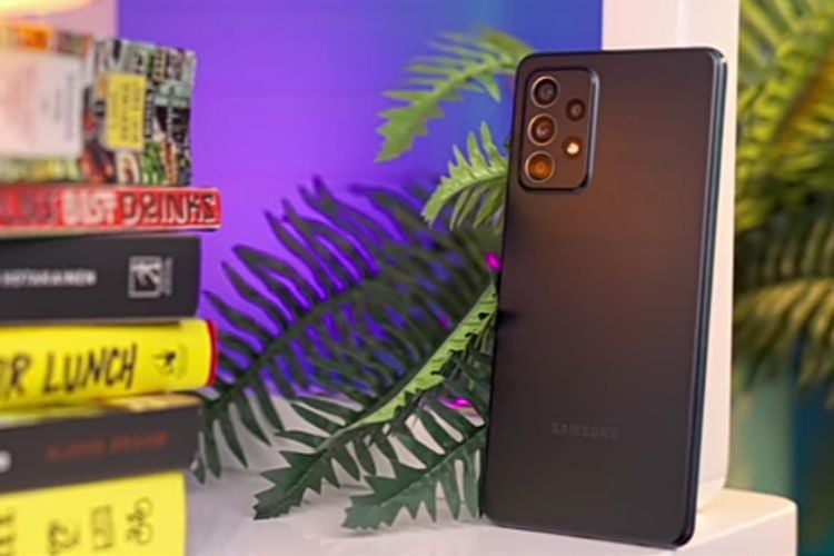 8 Samsung Galaxy phones that are in the 2 million price range in March 2022, there’s the Samsung Galaxy A50s