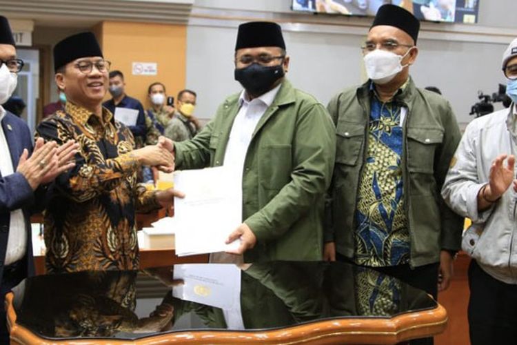 Siap-siap Umroh! Pemerintah Dan DPR Tetapkan Biaya Perjalanan Ibadah ...