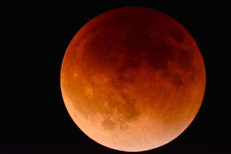 When will the 2022 lunar eclipse occur, what time will it be?  Check out the Timeline for the Total Lunar Eclipse in Indonesia