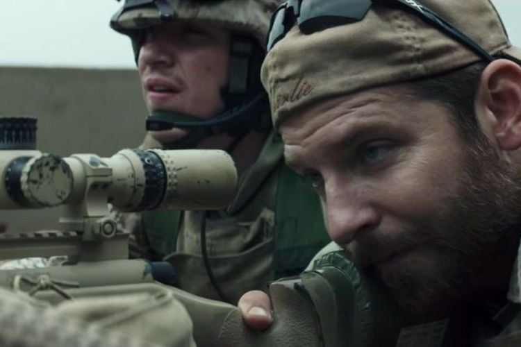 Sinopsis American Sniper, Kala Bradley Cooper Alami Trauma Usai 