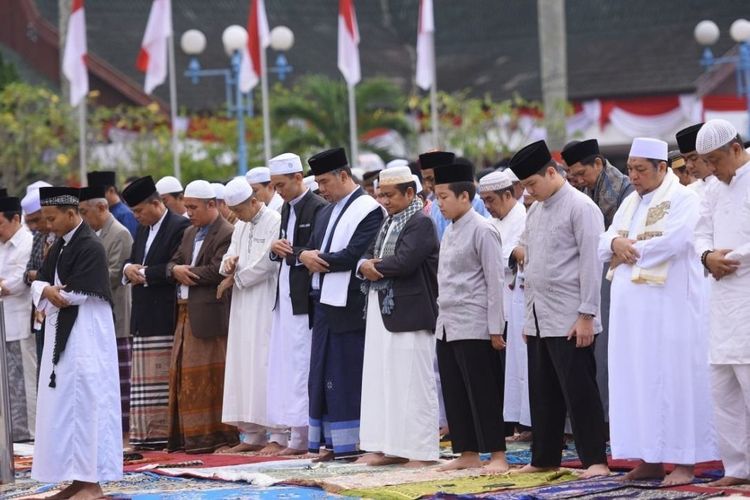 Bacaan Bilal Sholat Idul Adha 2022 Lengkap Teks Arab Latin Dan Artinya