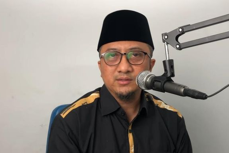 Pesan Yusuf Mansur usai Ban Mobilnya Pecah di KM 65 Tol Cipularang