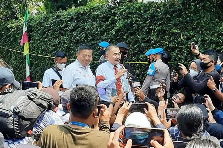 Tim Brigadir J Siap Ungkap Kesaksian Balasan untuk Sambo, Kuasa Hukum: Ketua Tim Kami Ini Pak Kamaruddin