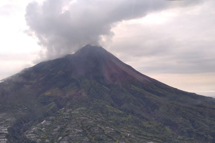 Tiga Desa di Boyolali Terkena Hujan Abu, Usai Gunung Merapi Erupsi Lagi