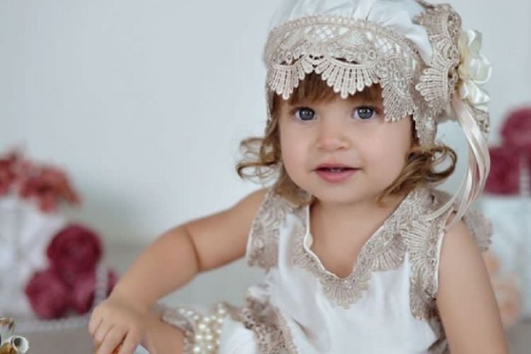 Tentu, dengan senang hati saya akan membuatkan artikel lengkap tentang nama bayi perempuan Islami dengan panjang sekitar 2000 kata.