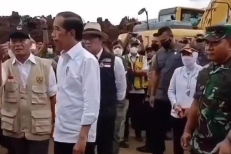 3 Instruksi Jokowi Usai Rapat Darurat di Tenda Pengungsian Imbas Gempa Cianjur