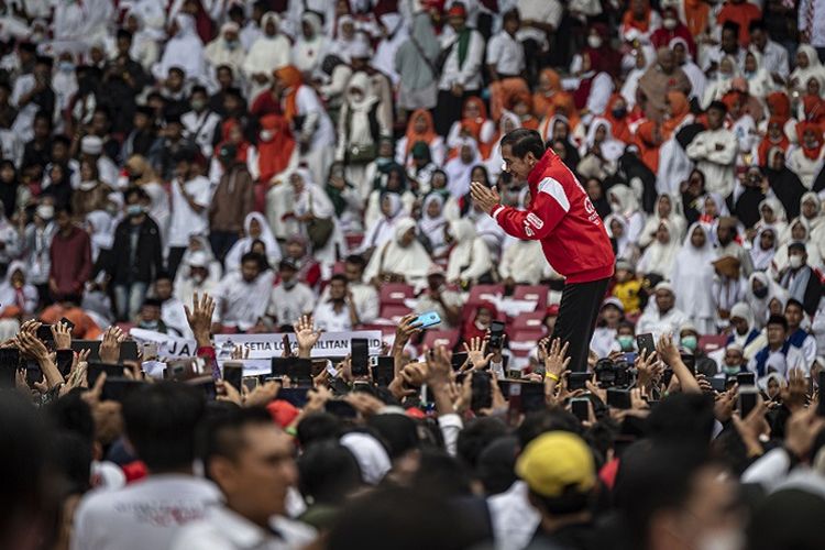 GBK Tak Boleh Dipakai Konser, tapi Malah Dipakai Acara Politik