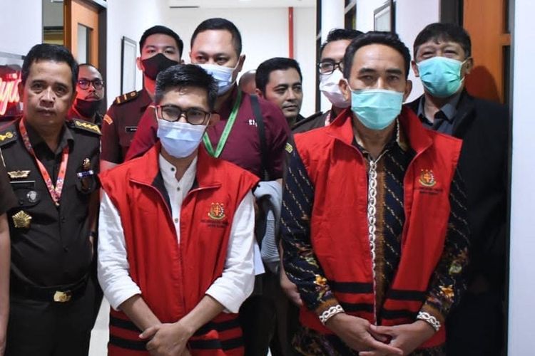 Kejati Tahan Dua Pegawai BUMD Indramayu yang Korupsi Rp34 Miliar