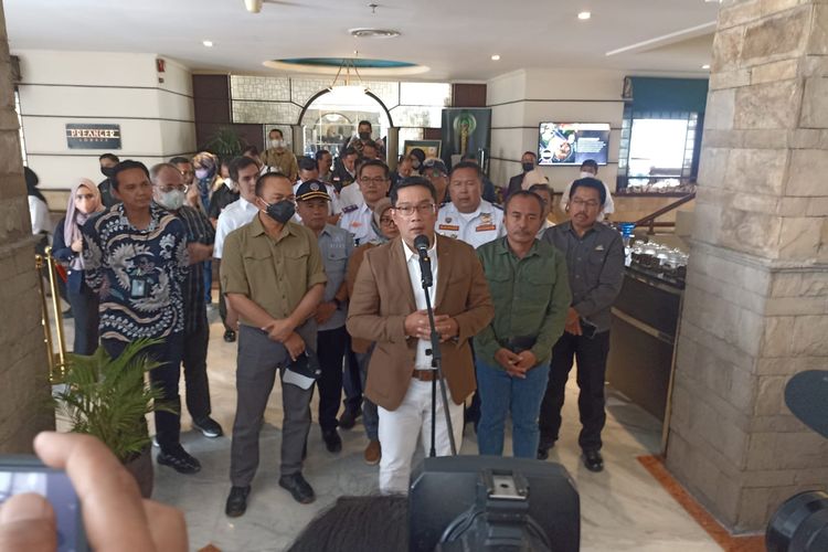 Ridwan Kamil: Konversi Angkot ke Bus di Bandung Raya Dimulai 2023