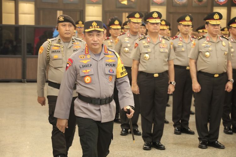 Polri Gelar Upacara Kenaikan Pangkat 42 Pati dan 121 Pamen Hari Ini