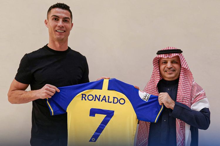 Resmi Rangkul Cristiano Ronaldo Followers Instagram Al Nassr Naik