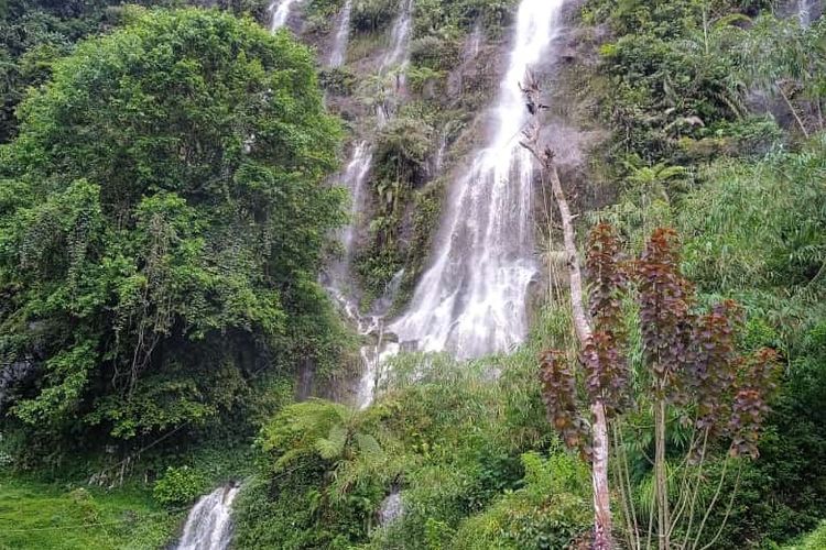 AMAZING! Tempat Wisata Terdekat Bandung Berupa Air Terjun Tinggi, Curug