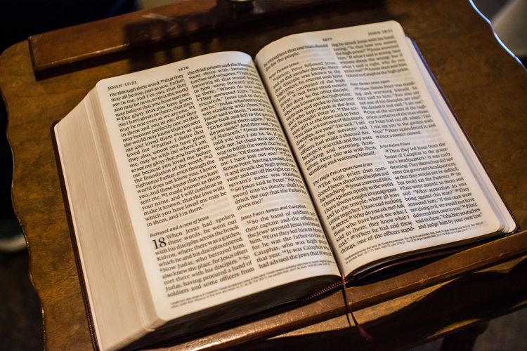 Teks Misa Katolik Lengkap Bacaan Injil dan Doa Umat Hari Minggu 16