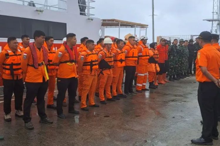 Longsor di Natuna, Tim SAR Gabungan Kerahkan Kapal untuk Evakuasi Korban