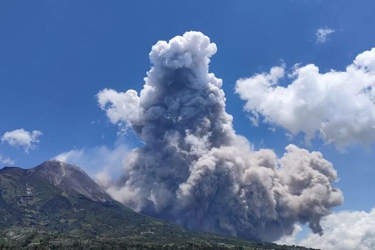 Kondisi Terkini Gunung Merapi Erupsi Hari Ini Jogja Jateng Siaga Berapa Ini Kata Bpptkg Dan