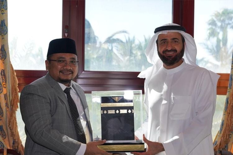 Menag Upayakan Kuota Haji Tambahan Saat Bertemu Menteri Haji dan Umrah Arab Saudi