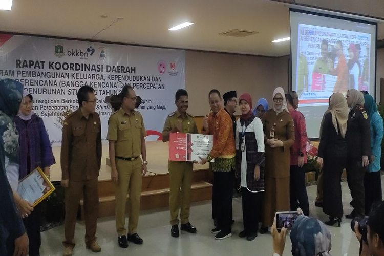 Program Bangga Kencana & Percepatan Penurunan Stunting, BKKBN Salurkan ...