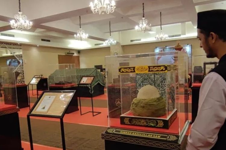 Artefak Milik Rasulullah Dipamerkan di Masjid At-Tin TMII Selama Ramadhan 2023