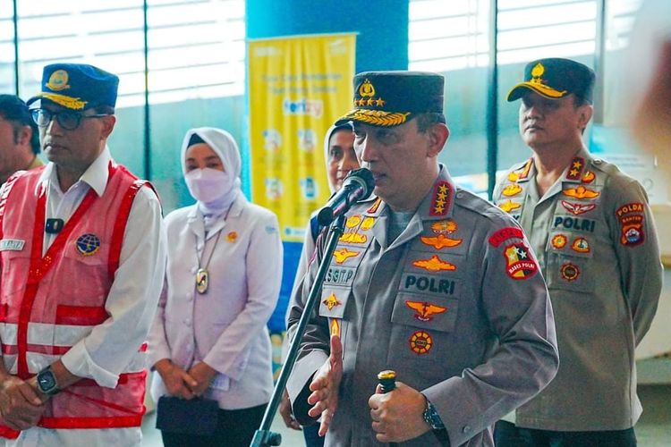Tinjau Pelabuhan Merak, Kapolri Pastikan Siapkan Upaya Wujudkan Mudik Aman untuk Masyarakat