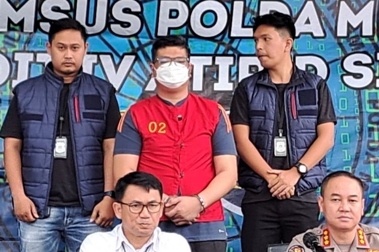 Subit Siber Ditreskrimsus Polda Metro Jaya Tangkap Pelaku Penempel Qris Palsu Di Sejumlah Masjid 5846