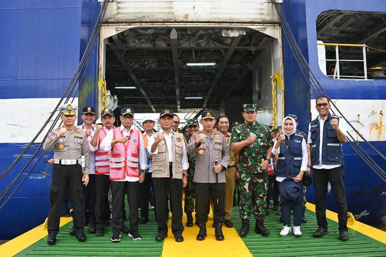 Menhub Tambah Pelabuhan untuk Pisahkan Jenis Kendaraan hingga Buffer Zone Antisipasi Lonjakan Pemudik Kapal