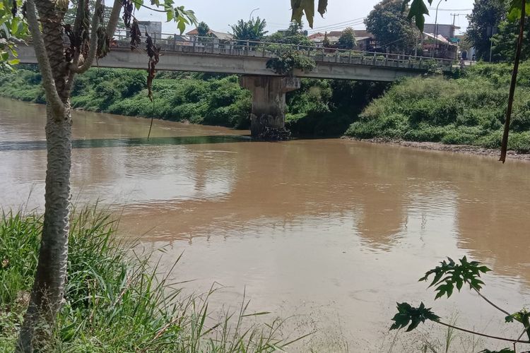 Basarnas Masih Cari Pria yang Loncat dari Atas Jembatan Citarum Kopo