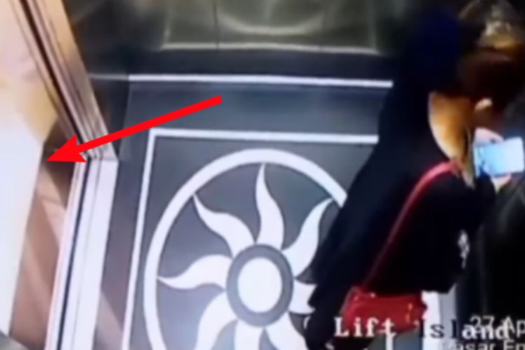 Rekaman CCTV Jadi Kunci, Wanita yang Jatuh di Lift Bandara Kualanamu Tak Sadar Salah Pintu