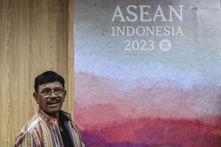Menkominfo Jhonny G Plate Tersangka Korupsi BTS, Kejagung Geledah Kantor Kominfo dan Rumah Dinas