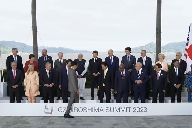 Jokowi Dapat Perhatian di KTT G7 Jepang, Momen Dipanggil PM Jepang dan Macron Jadi Perhatian