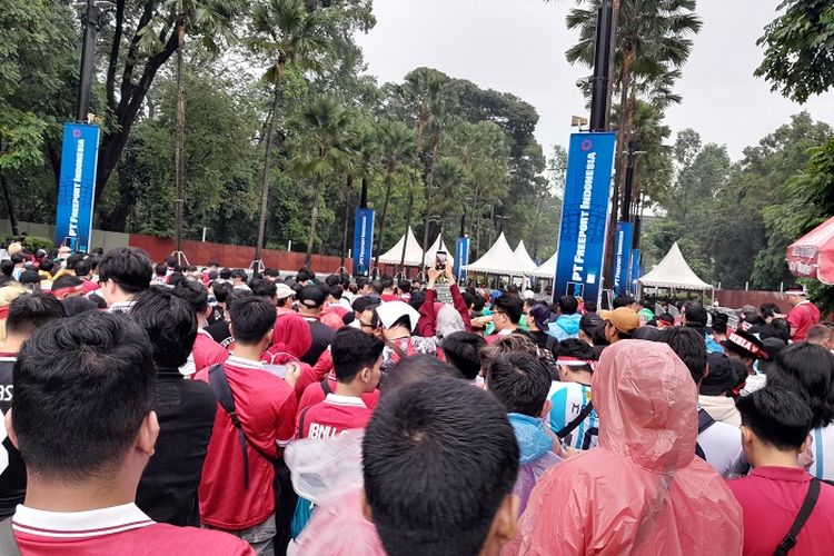 Detik-detik Ring Road GBK Dibuka, Penonton: Sorak Buka-buka