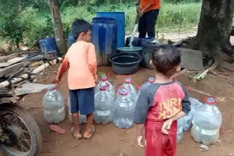 Dampak El Nino Mulai Terasa, Sejumlah Desa Di Karawang Kekeringan