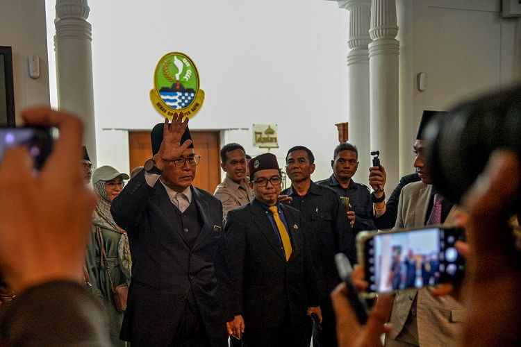 Ridwan Kamil Setuju Al Zaytun Dibubarkan, Harus Teliti Soal Nasib Santri